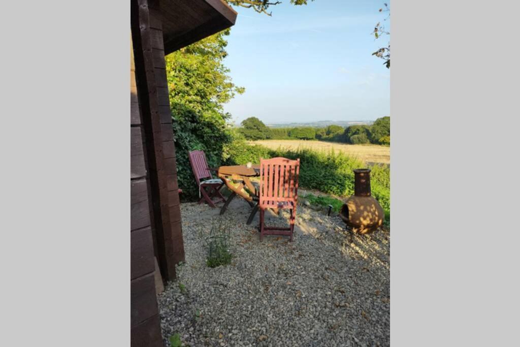 Self Catering Garden Lodge Ludlow Esterno foto