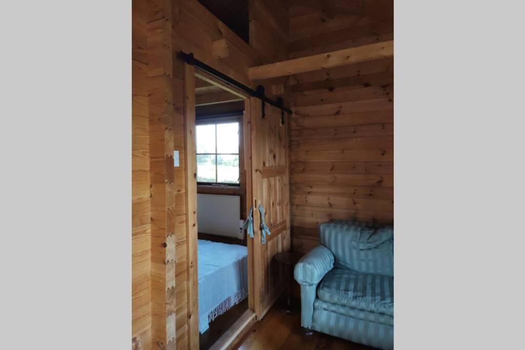 Self Catering Garden Lodge Ludlow Esterno foto