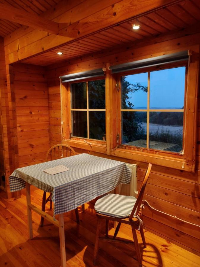 Self Catering Garden Lodge Ludlow Esterno foto